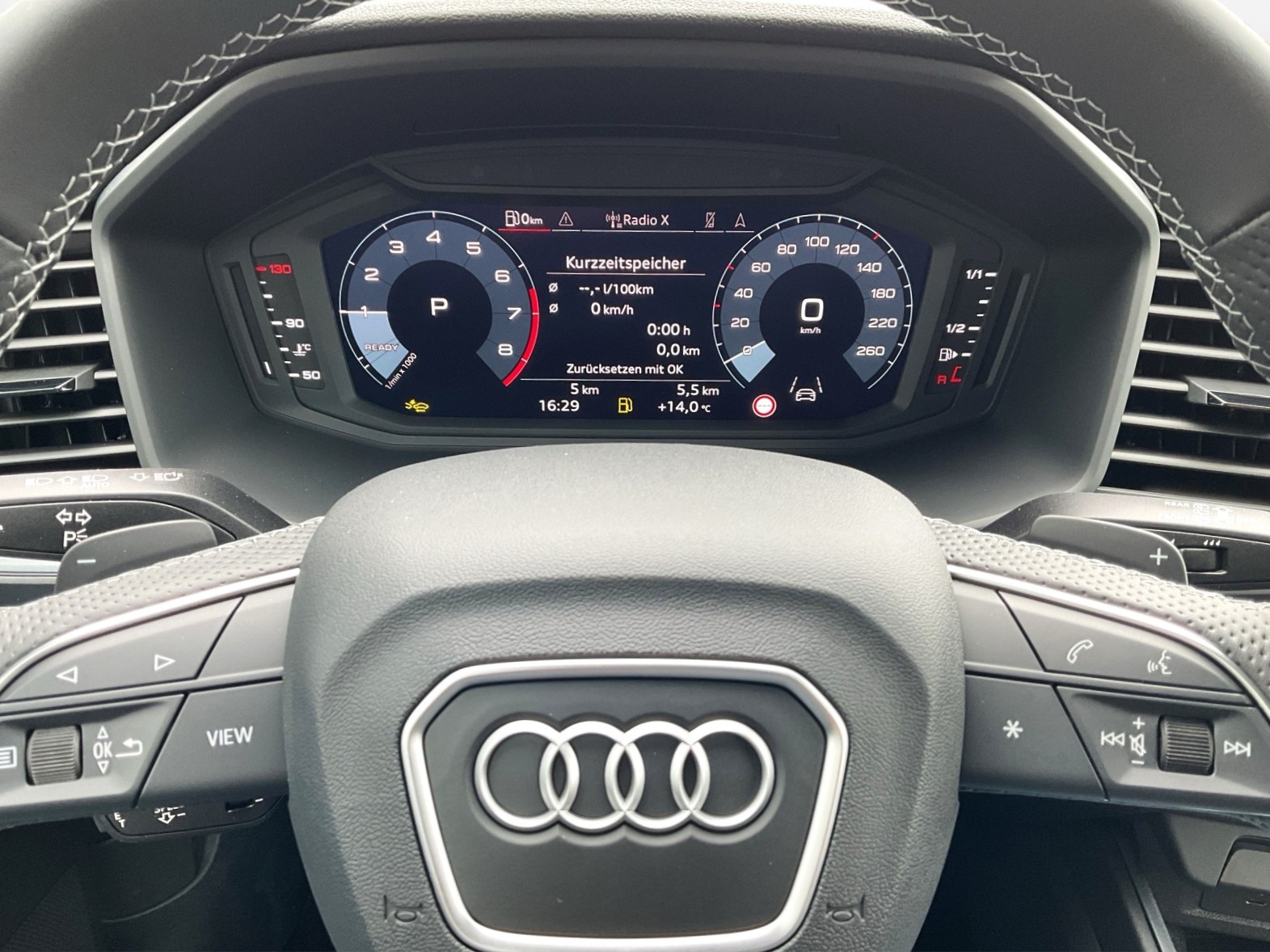 AUDI A1 Sportback 35 TFSI S Line S-tronic-image-7