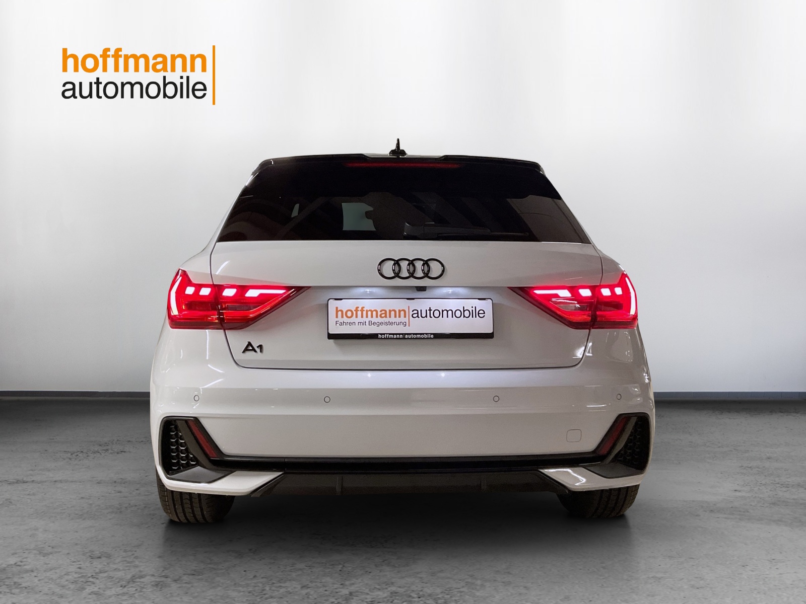 AUDI A1 Sportback 35 TFSI S Line S-tronic-image-4