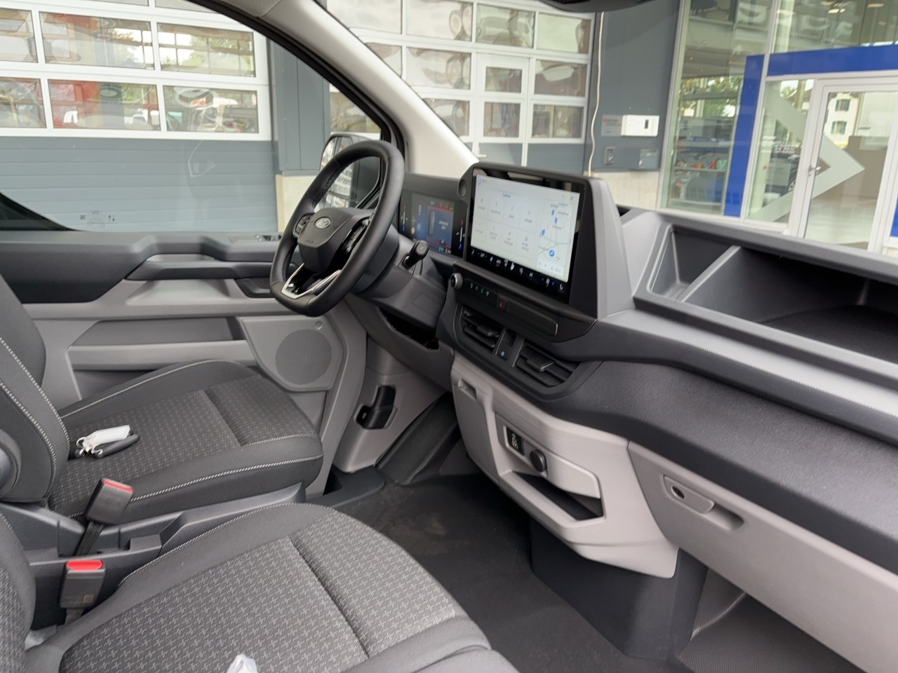 FORD E-Transit C Van 320 L2 74 kWh Trend-image-6