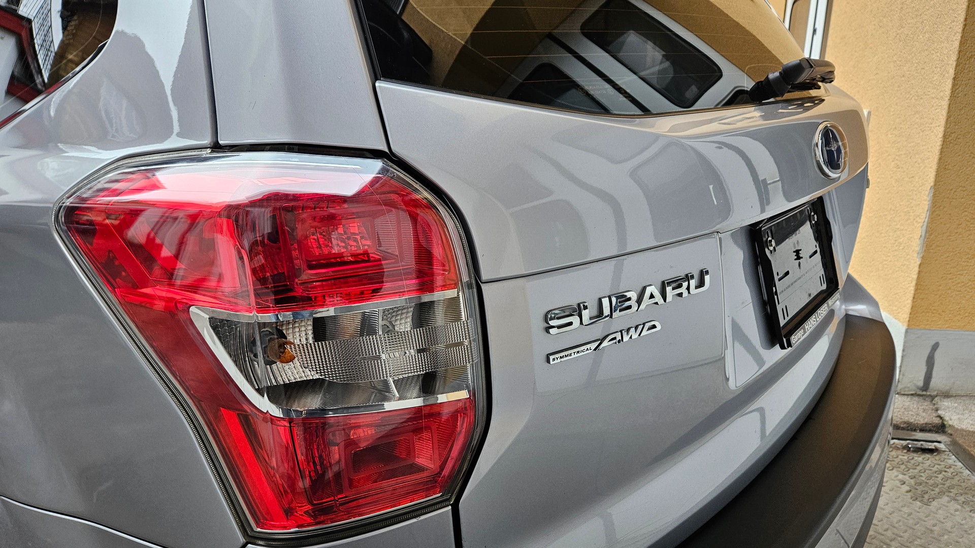 SUBARU Forester 2.0i Swiss-image-14