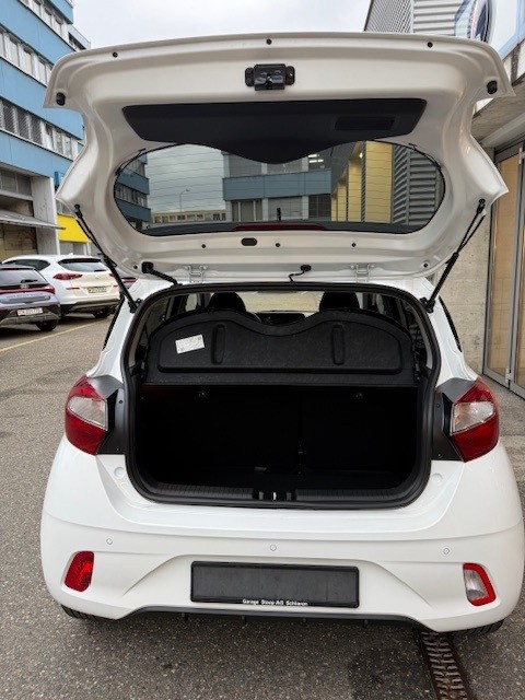 HYUNDAI i10 1.2 Amplia AMT5-image-15