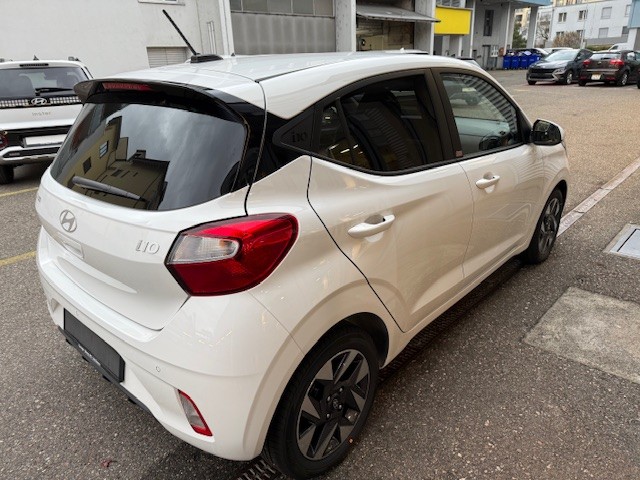 HYUNDAI i10 1.2 Amplia AMT5-image-4