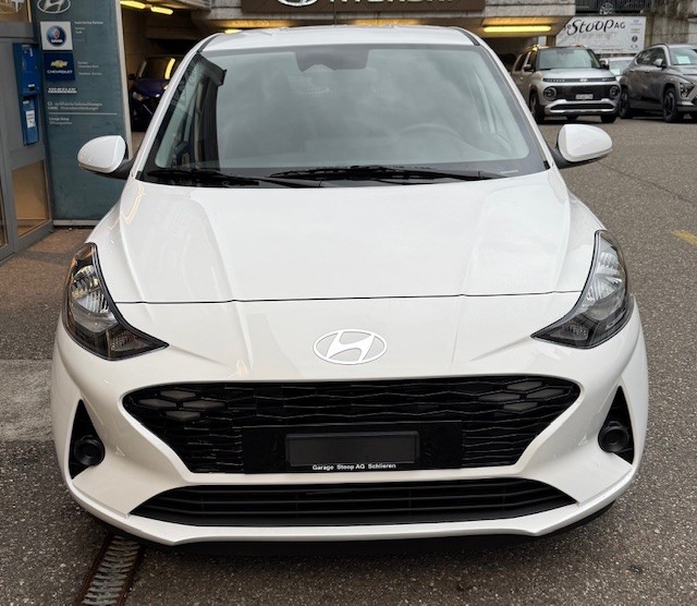 HYUNDAI i10 1.2 Amplia AMT5-image-6
