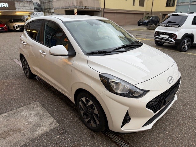 HYUNDAI i10 1.2 Amplia AMT5-image-5