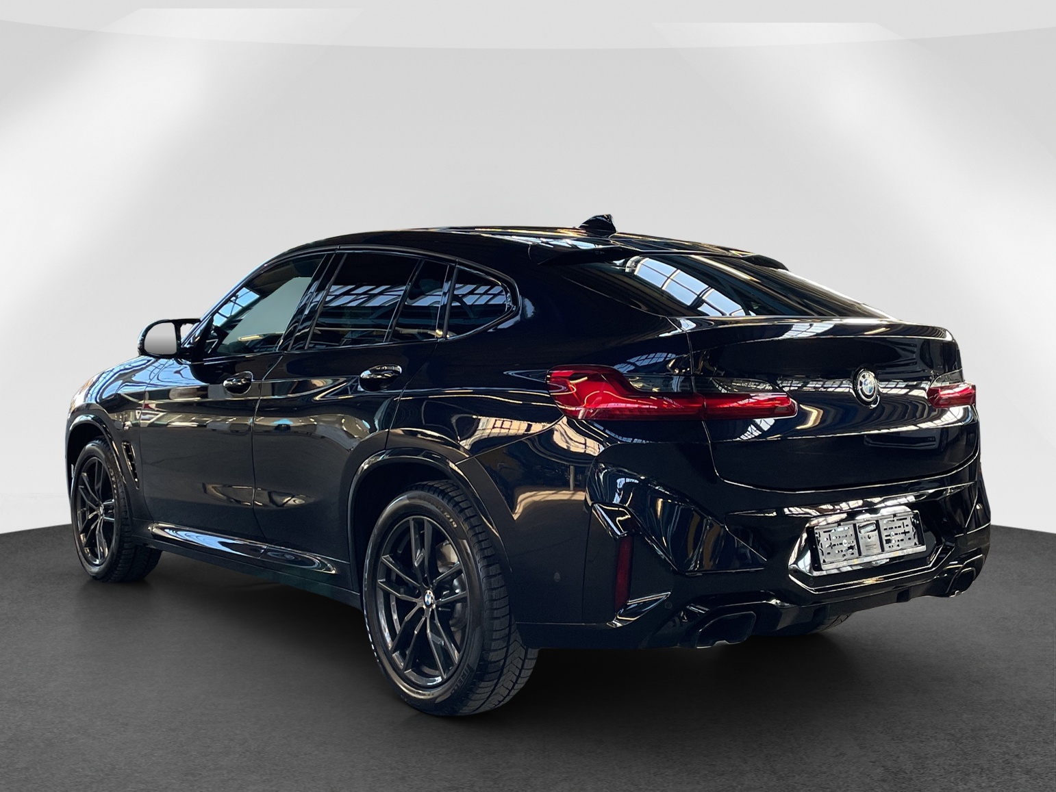 BMW X4 M40d-image-3