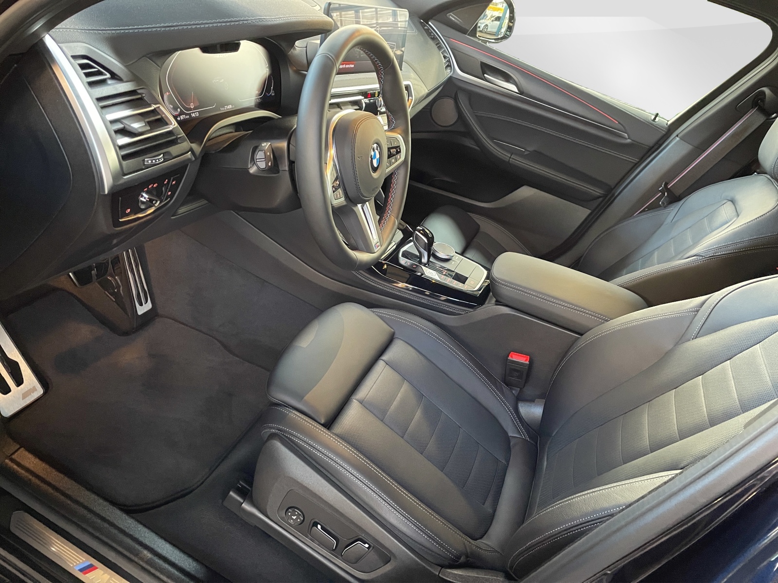 BMW X4 M40d-image-6
