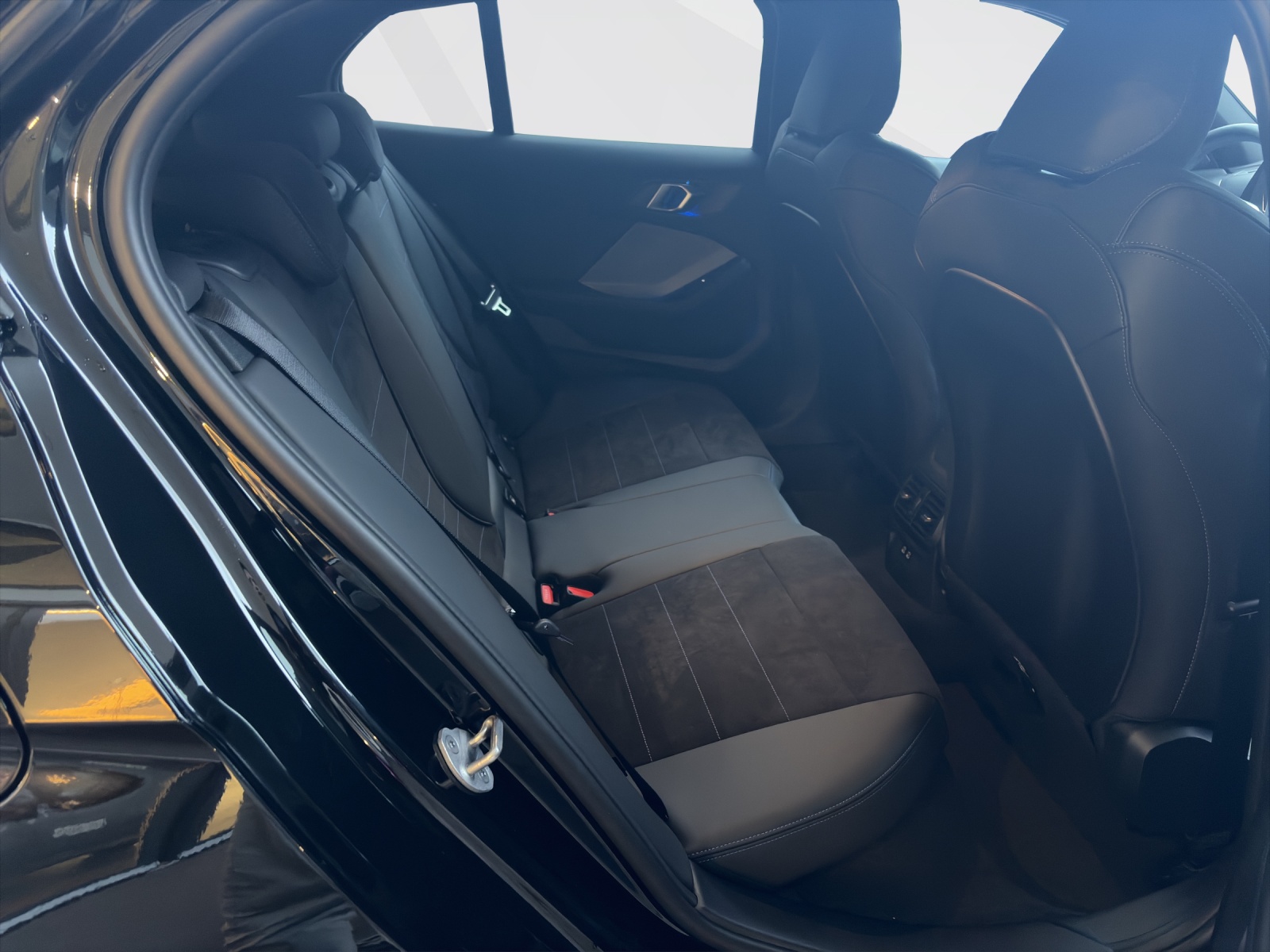 BMW 123 xDrive-image-16