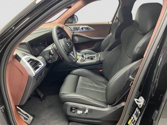 BMW XM xDrive 50e PHEV-image-7