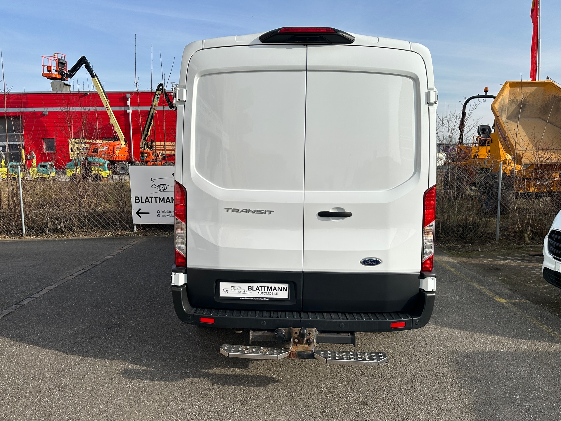FORD Transit Van 350 L2 Limited 2.0 TDCi 185 FWD A-image-11