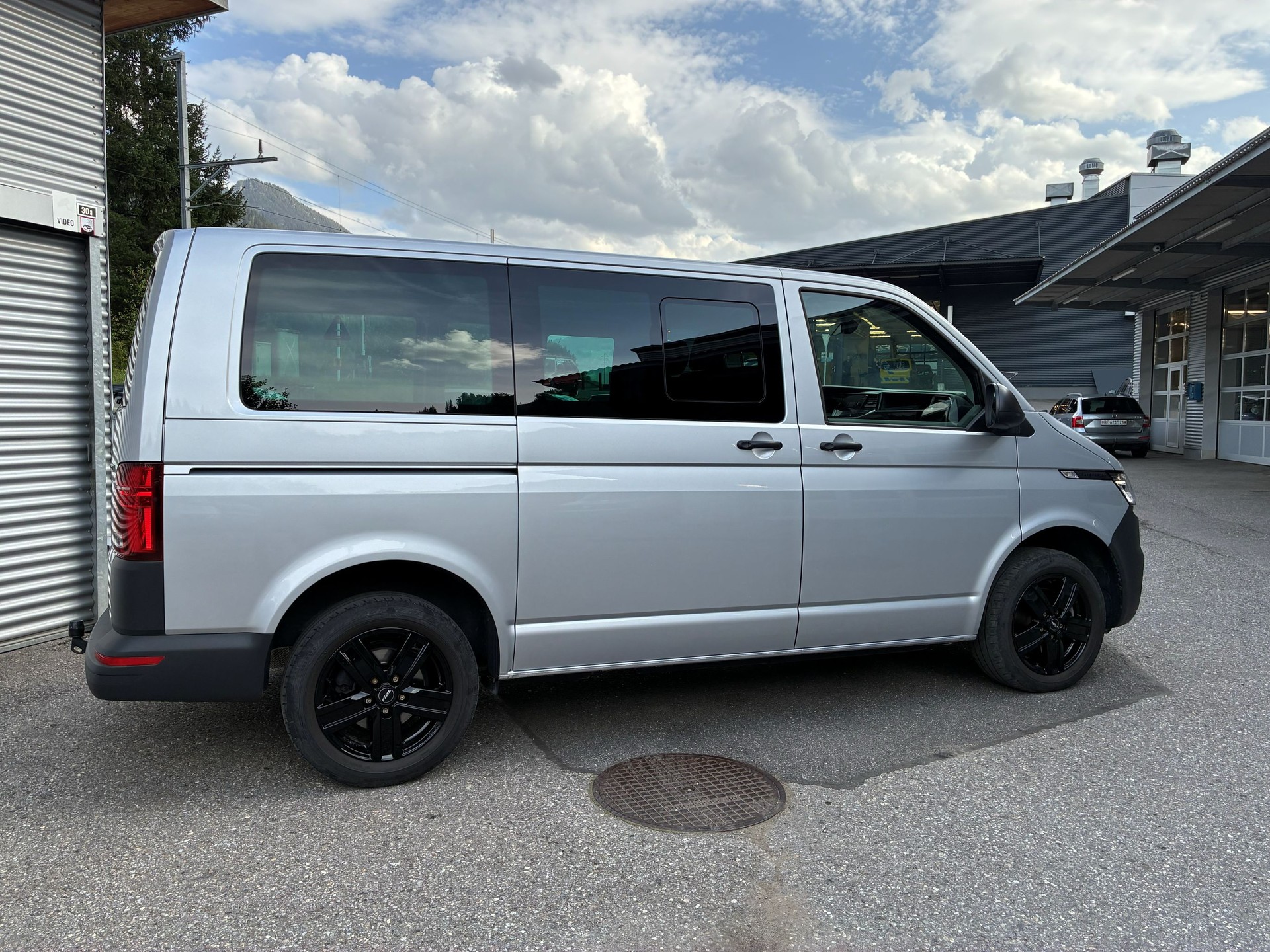 VW T6.1 2.0 TDI 4Motion-image-5