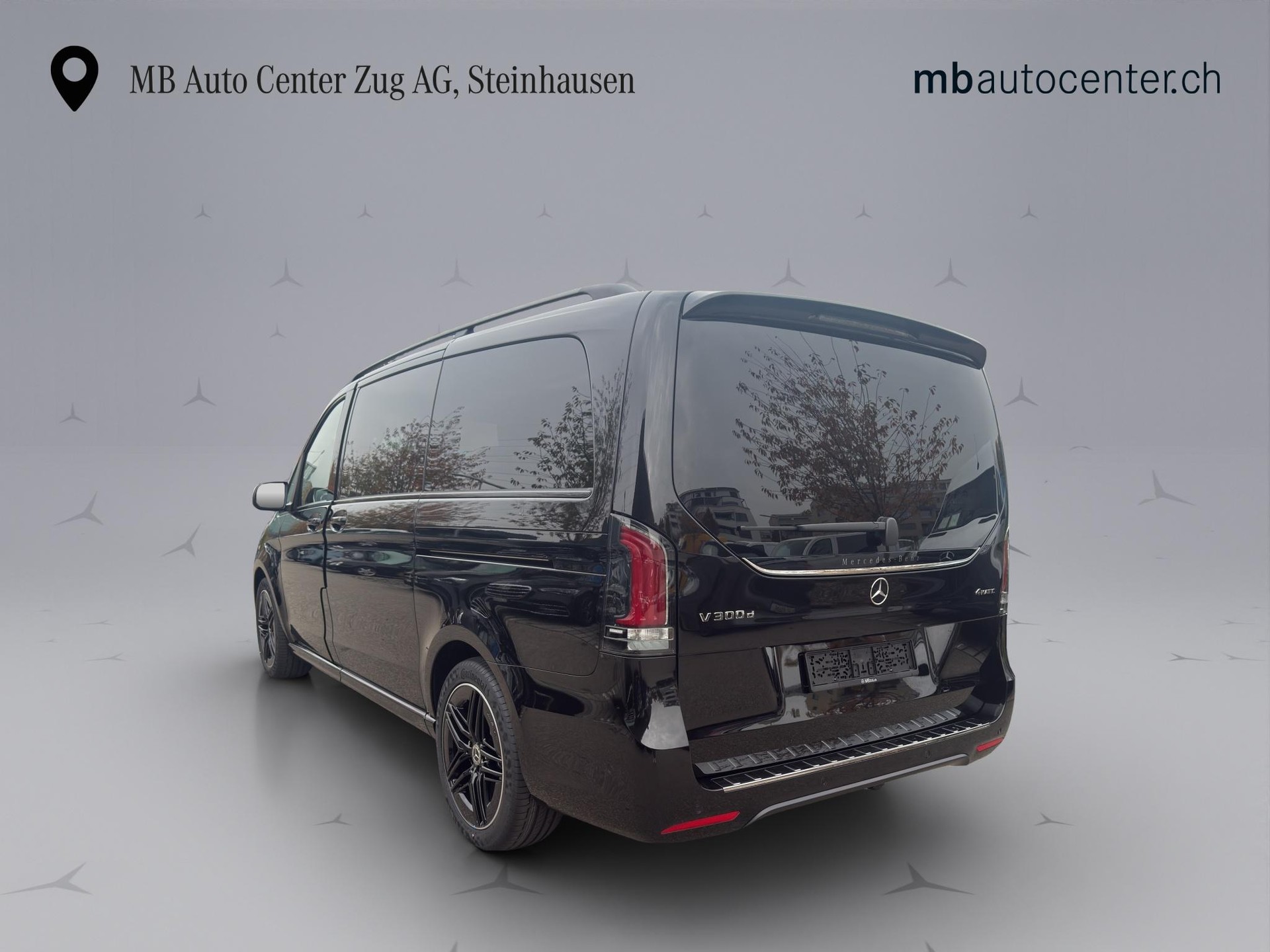 MERCEDES-BENZ V 300 d Exclusive lang 4m Van-image-4