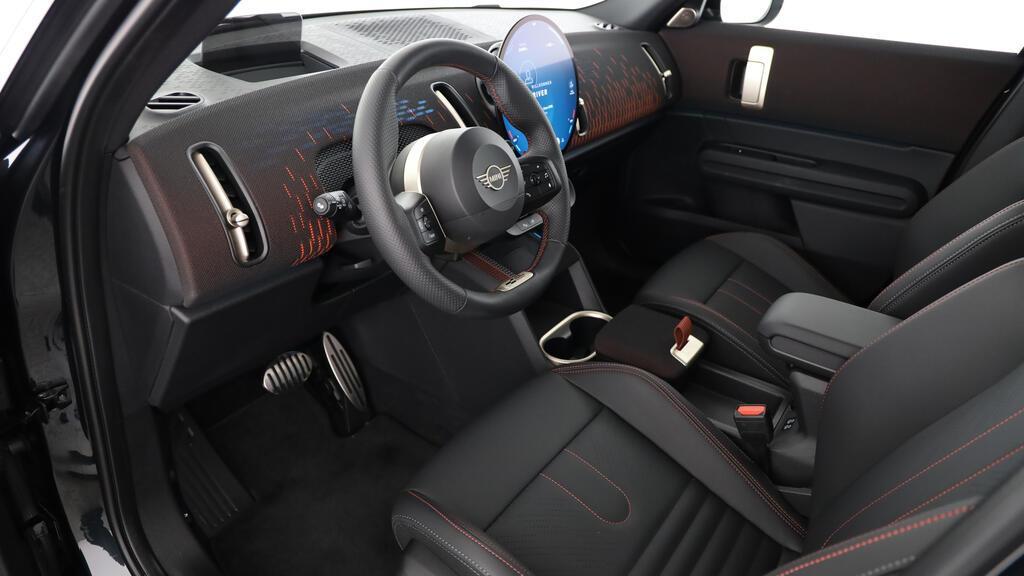 MINI John Cooper Works Countryman ALL4-image-17