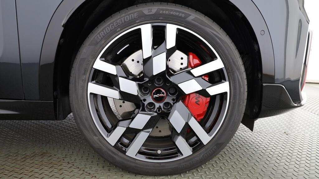 MINI John Cooper Works Countryman ALL4-image-10