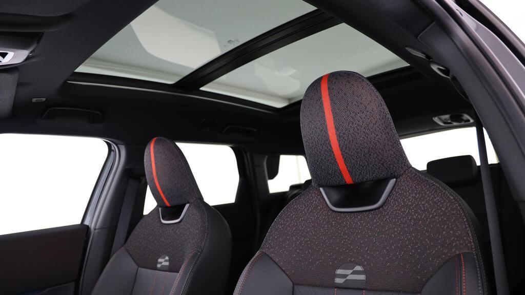 MINI John Cooper Works Countryman ALL4-image-18