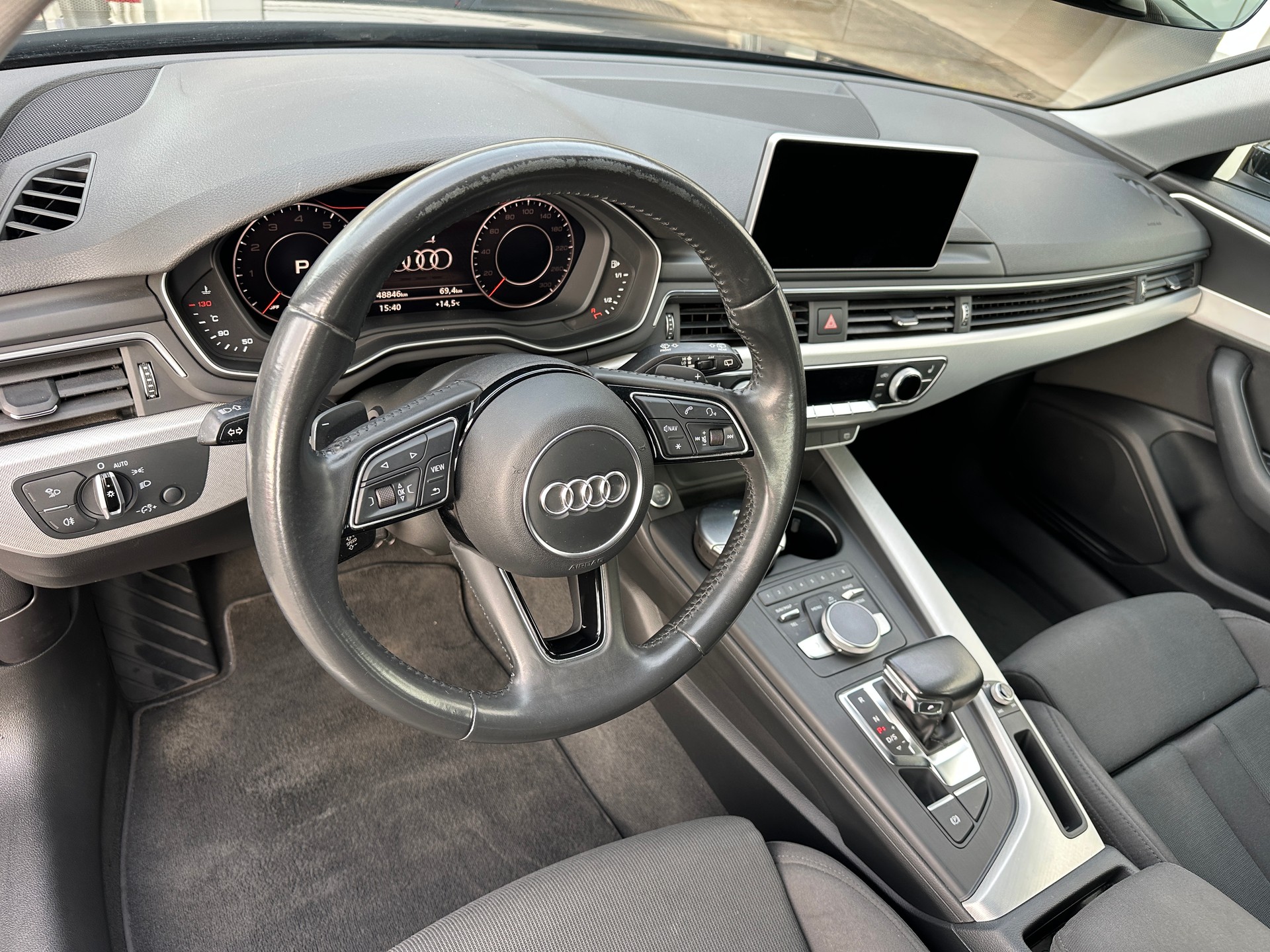 AUDI A4 Avant 2.0 TFSI Sport S-tronic-image-8