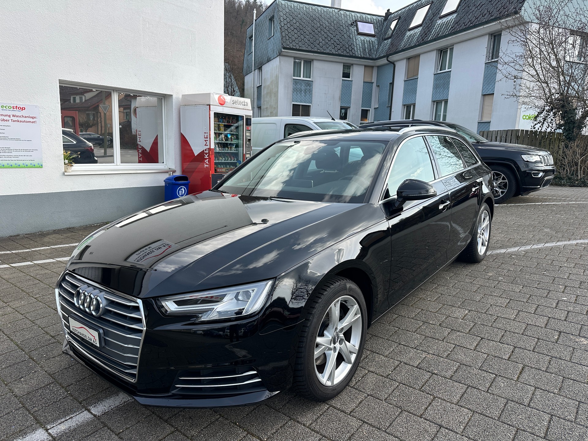 AUDI A4 Avant 2.0 TFSI Sport S-tronic-image-1