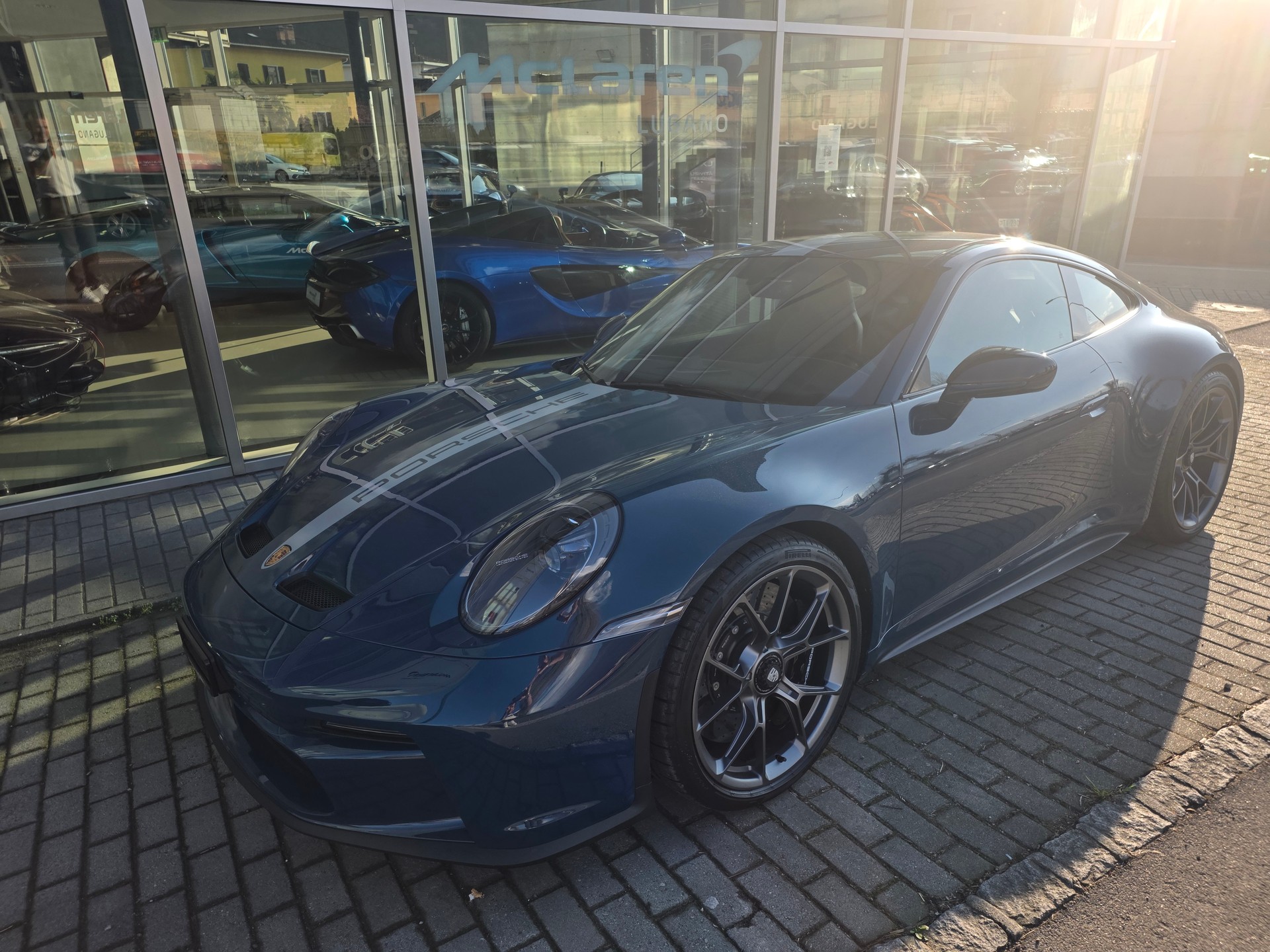 PORSCHE 911 GT3 Touring PDK-image-3