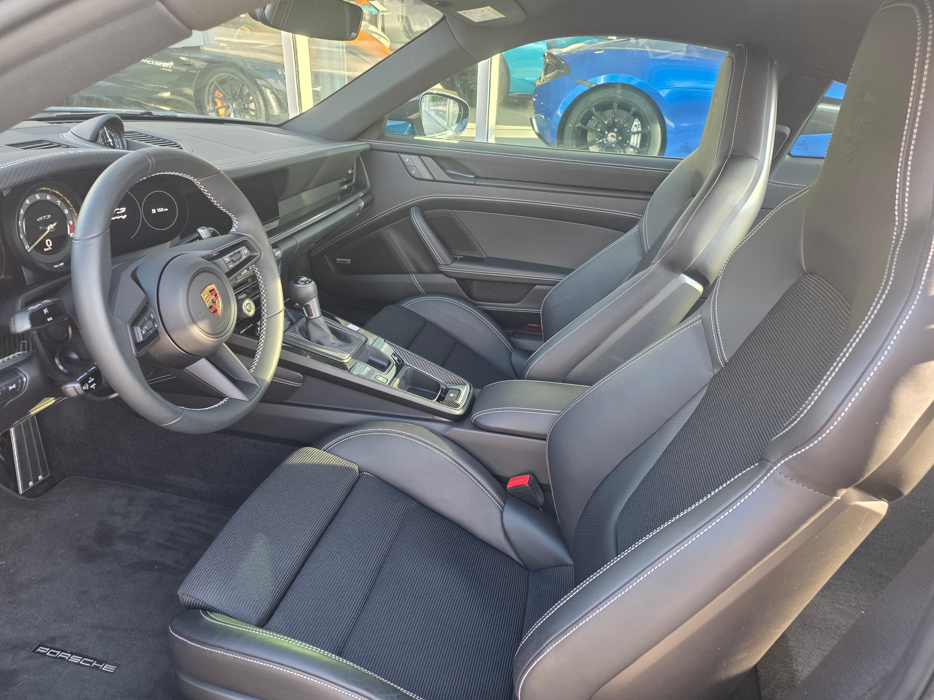 PORSCHE 911 GT3 Touring PDK-image-9