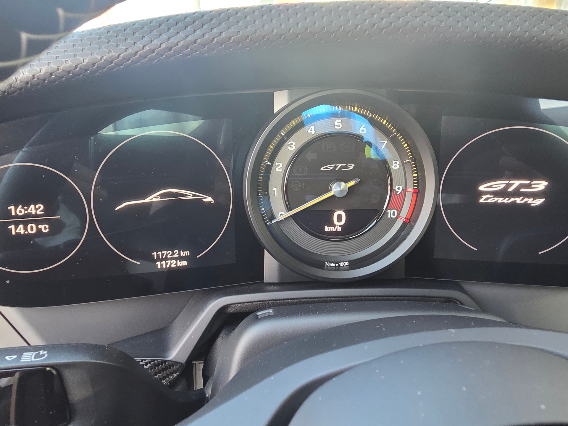 PORSCHE 911 GT3 Touring PDK-image-10