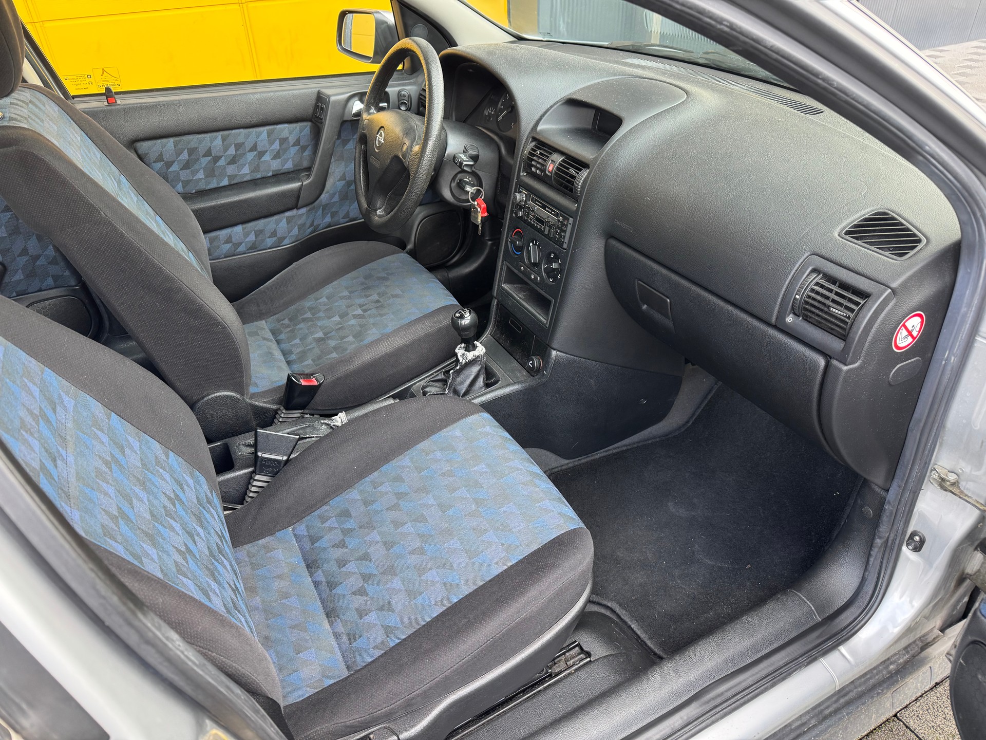 OPEL Astra 1.2i 16V Club-image-10