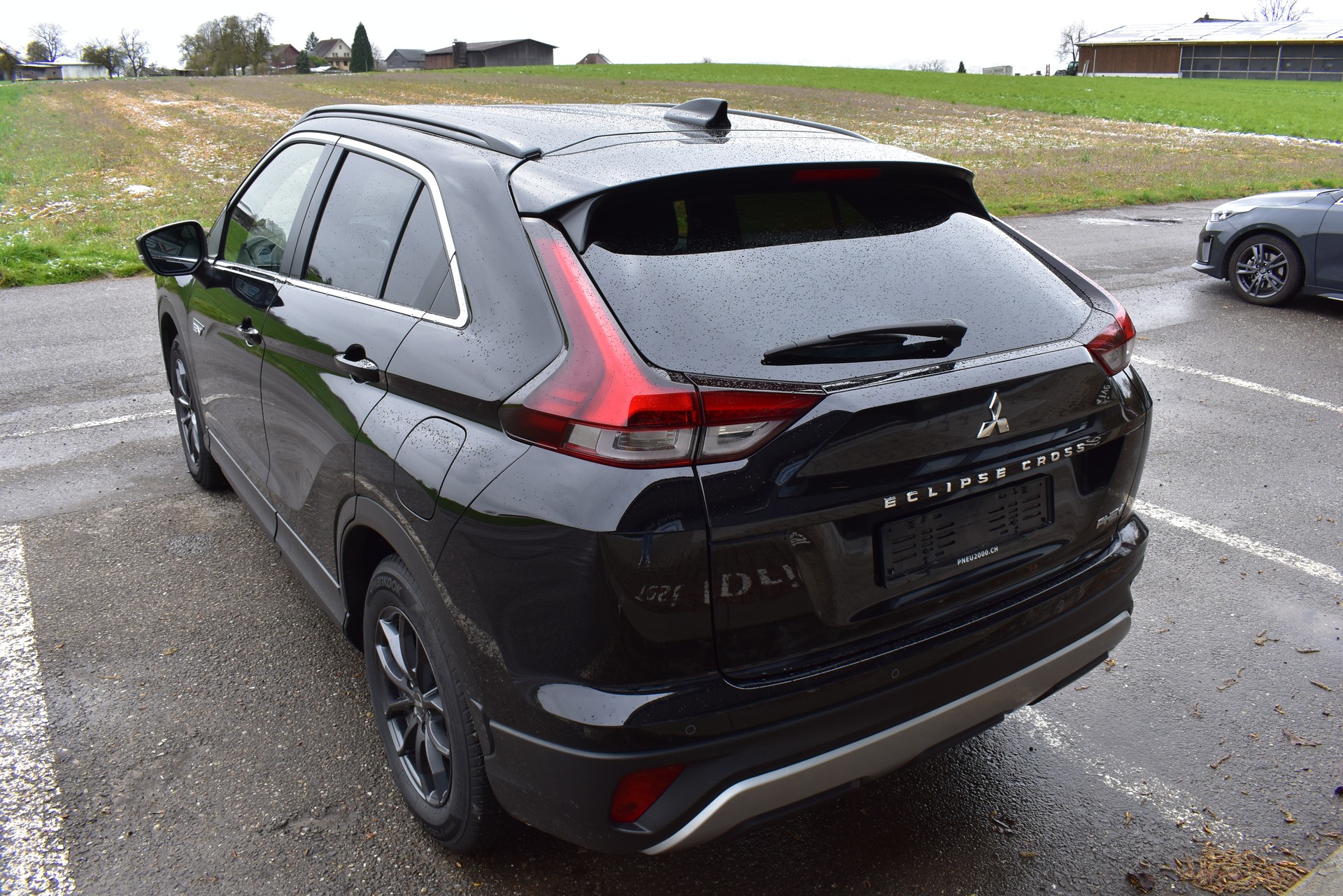 MITSUBISHI Eclipse Cross 2.4 PHEV Intense 4WD-image-8
