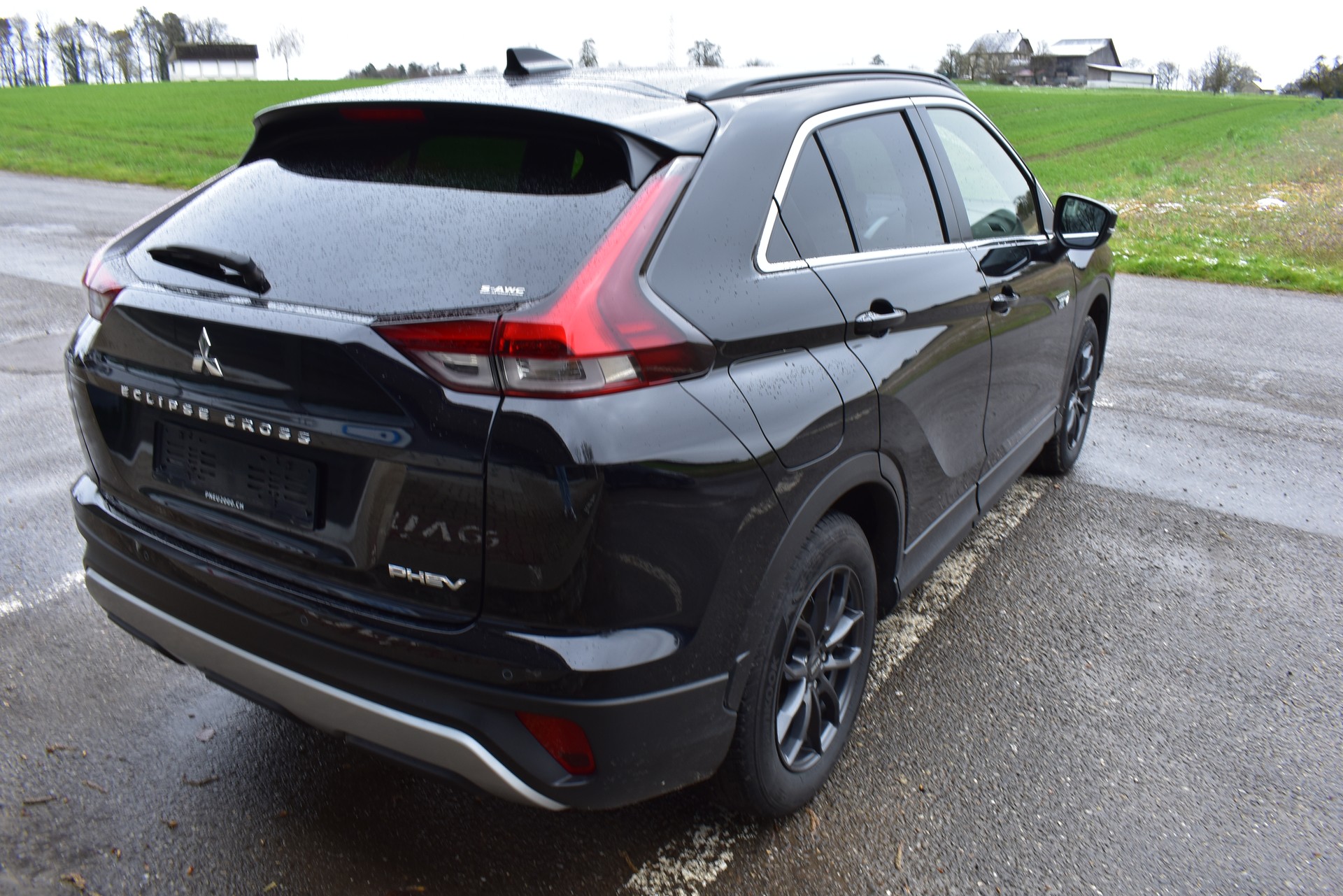 MITSUBISHI Eclipse Cross 2.4 PHEV Intense 4WD-image-5