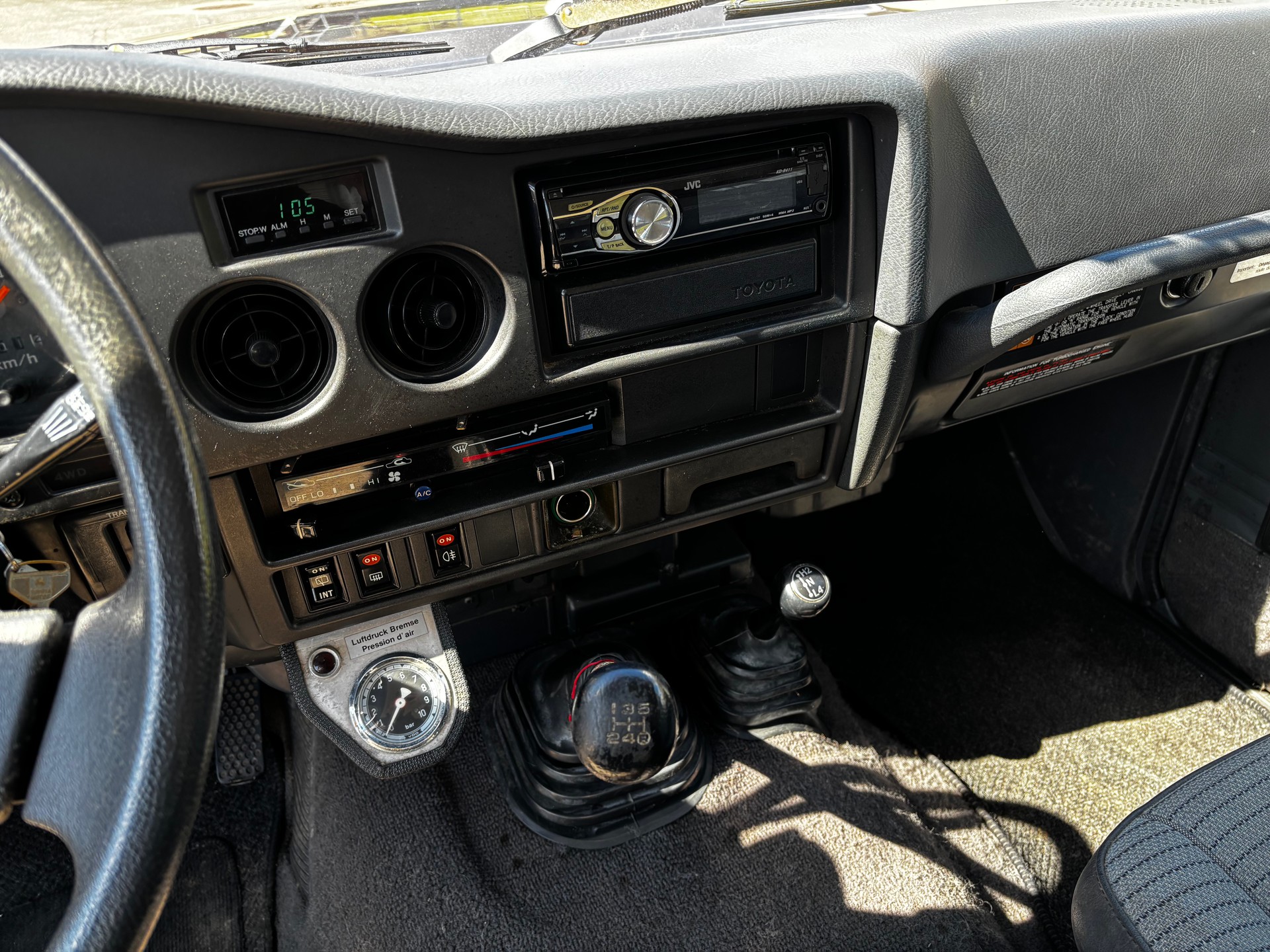 TOYOTA HJ 61 Station G TD-image-11