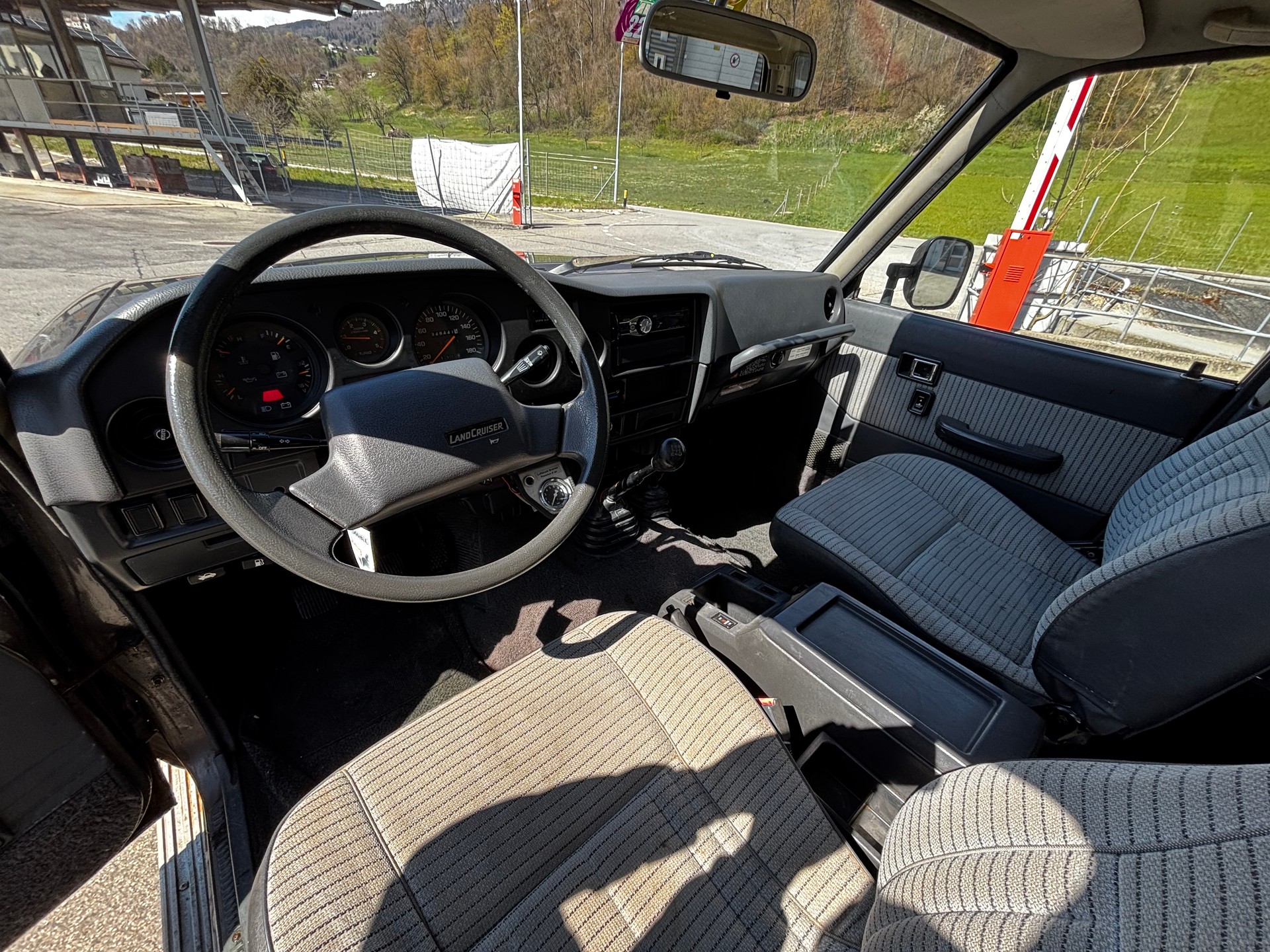 TOYOTA HJ 61 Station G TD-image-10