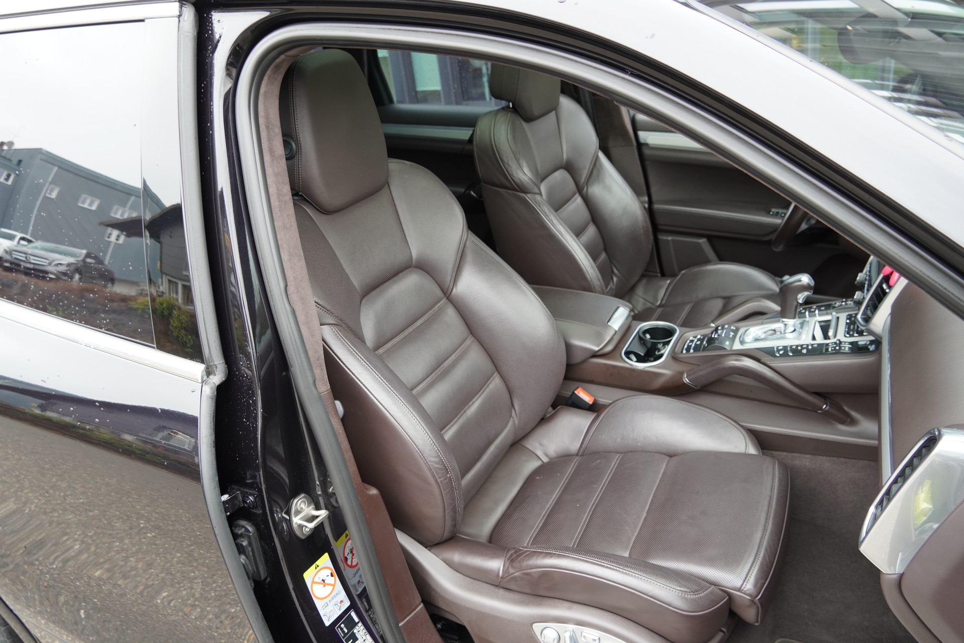 PORSCHE Cayenne Turbo-image-10