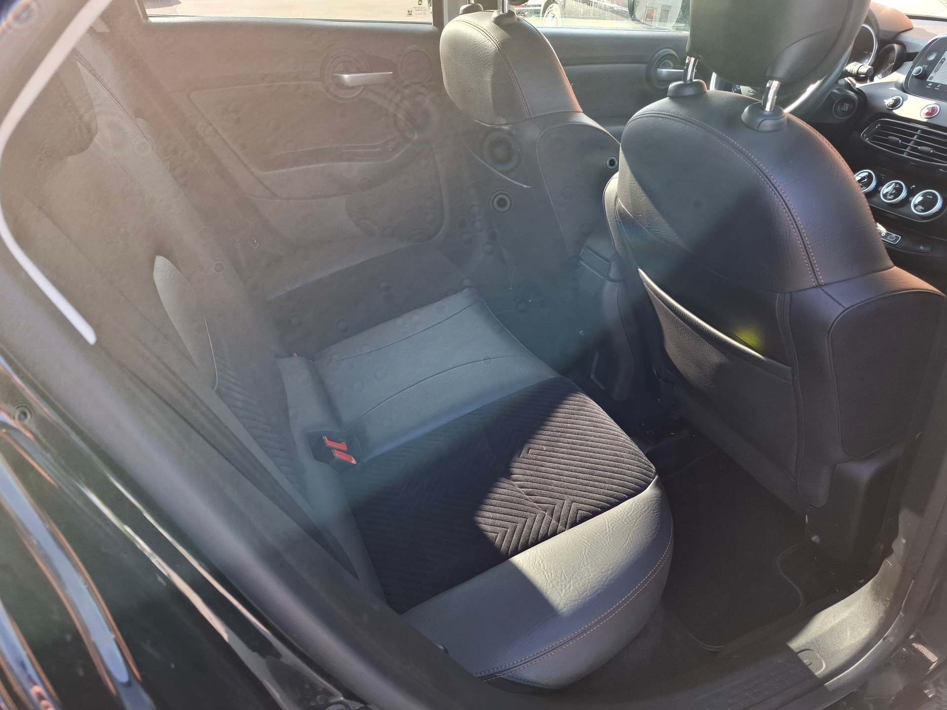 FIAT 500X 1.4T Off Road S-Design DCT-image-8