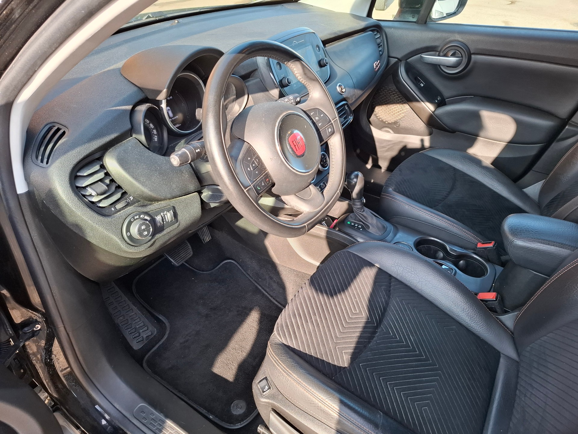 FIAT 500X 1.4T Off Road S-Design DCT-image-7
