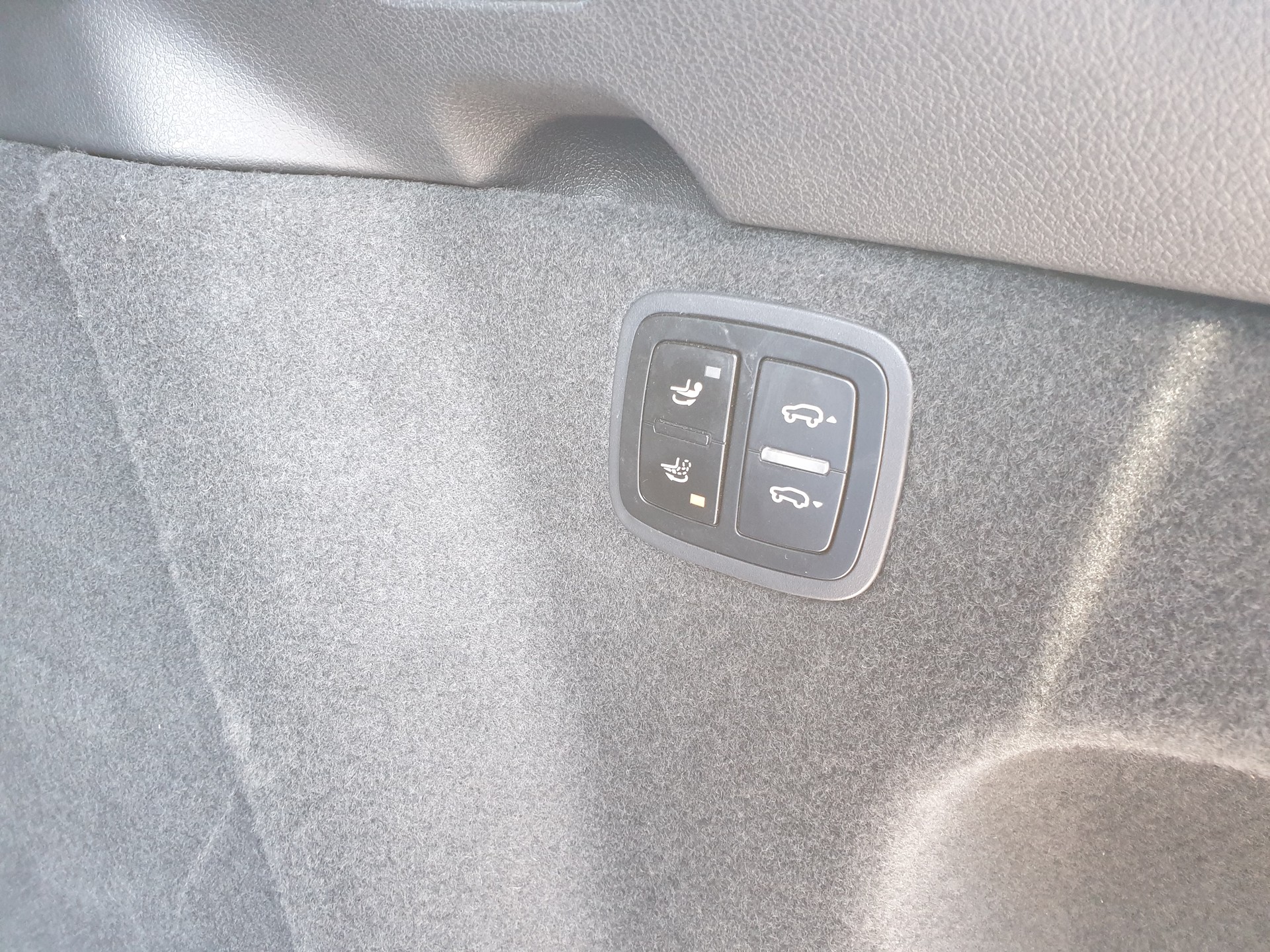 PORSCHE Macan Turbo PDK-image-14