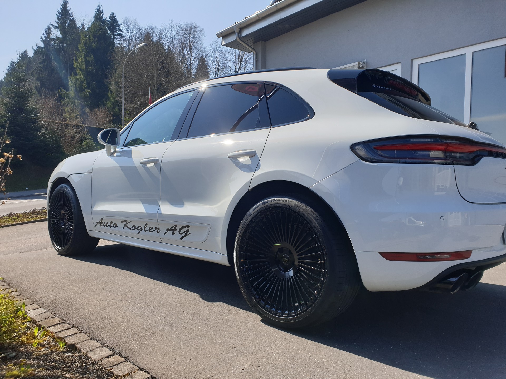 PORSCHE Macan Turbo PDK-image-2