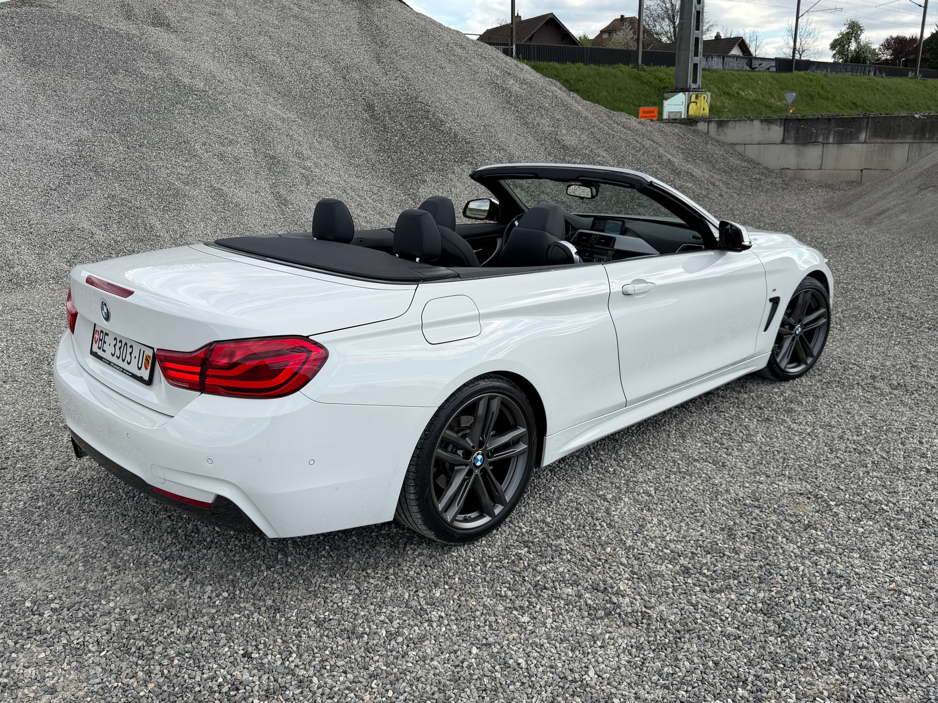 BMW 420i Cabriolet M Sport Steptronic-image-3