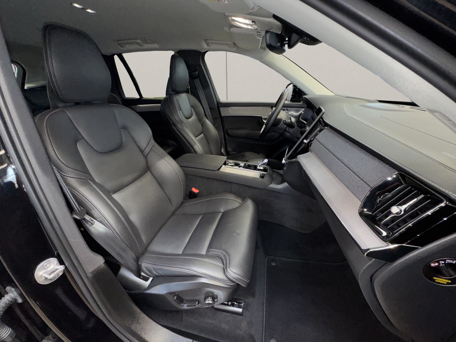 VOLVO XC90 2.0 T8 TE Plus Dark eAWD-image-14
