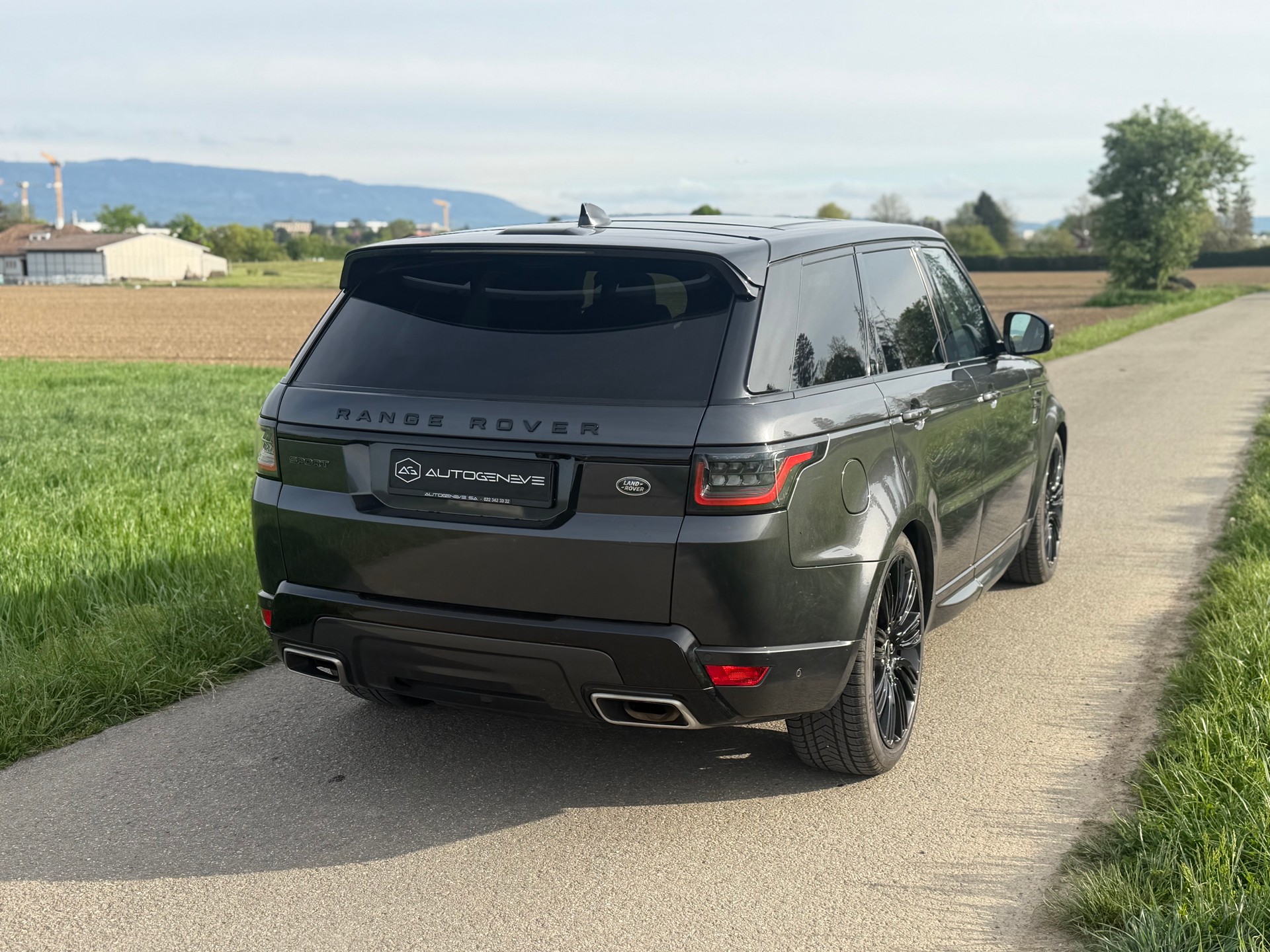 LAND ROVER Range Rover Sport P525 5.0 V8 S/C HSE Dynamic Automatic-image-7