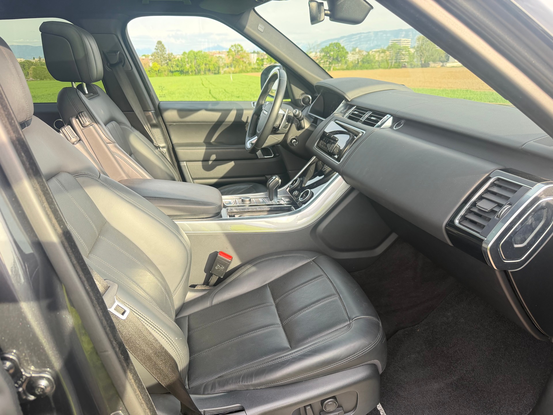 LAND ROVER Range Rover Sport P525 5.0 V8 S/C HSE Dynamic Automatic-image-12