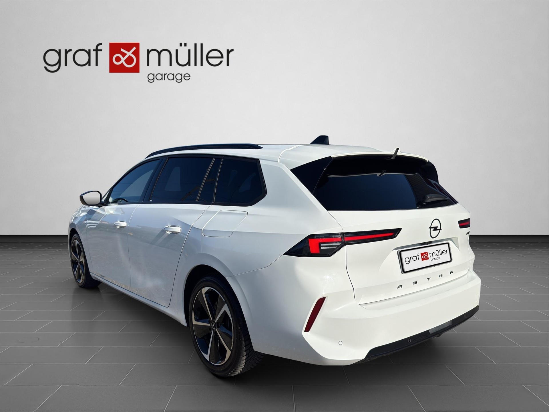 OPEL Astra Sports Tourer 1.6 T PHEV 180 GS-image-13