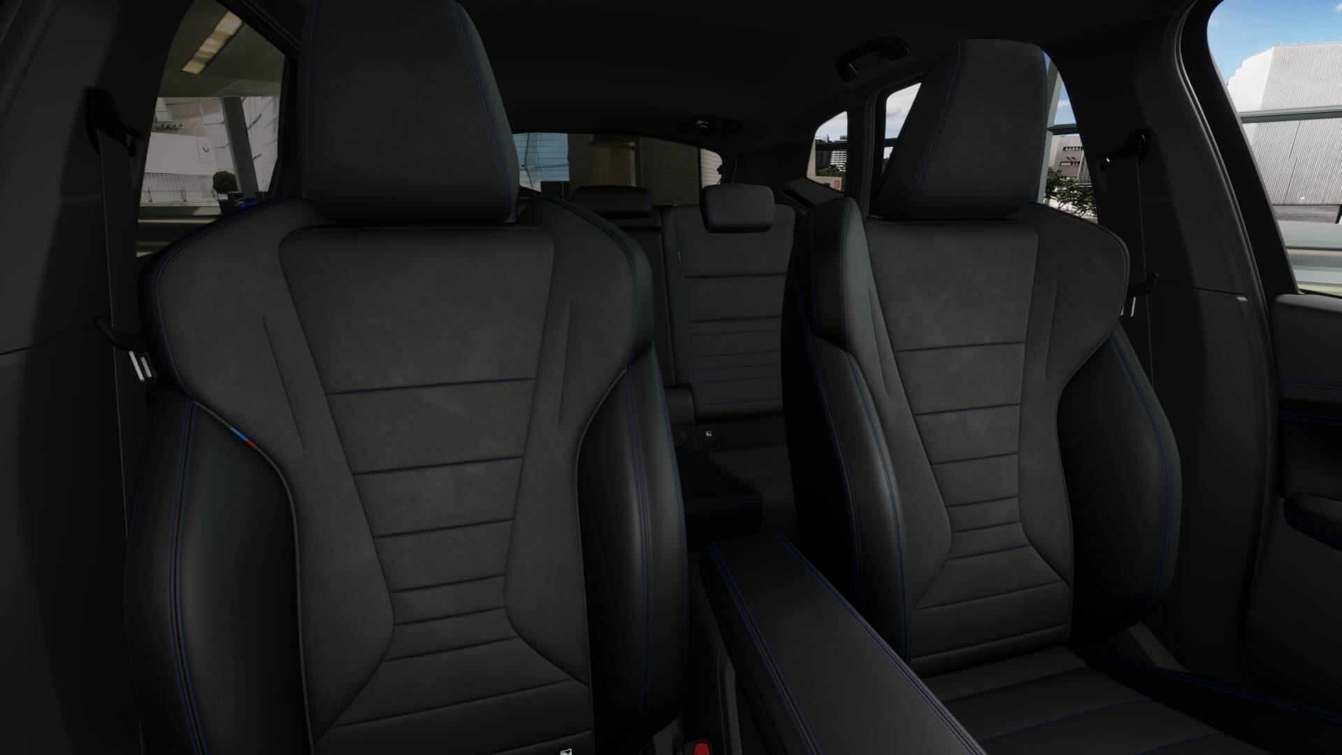 BMW 220i Active Tourer-image-10