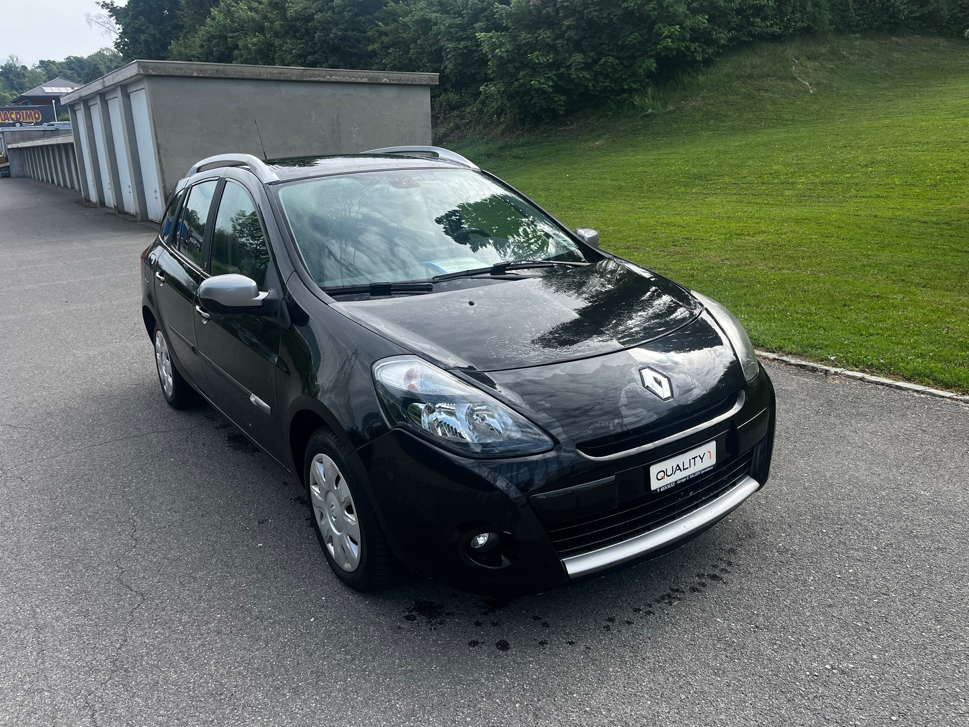 RENAULT Clio Grandtour 1.2 16V Turbo 20th Edition