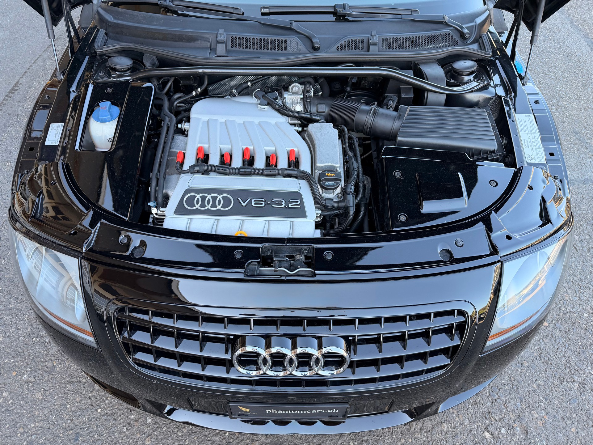 AUDI TT Coupé 3.2 quattro-image-20