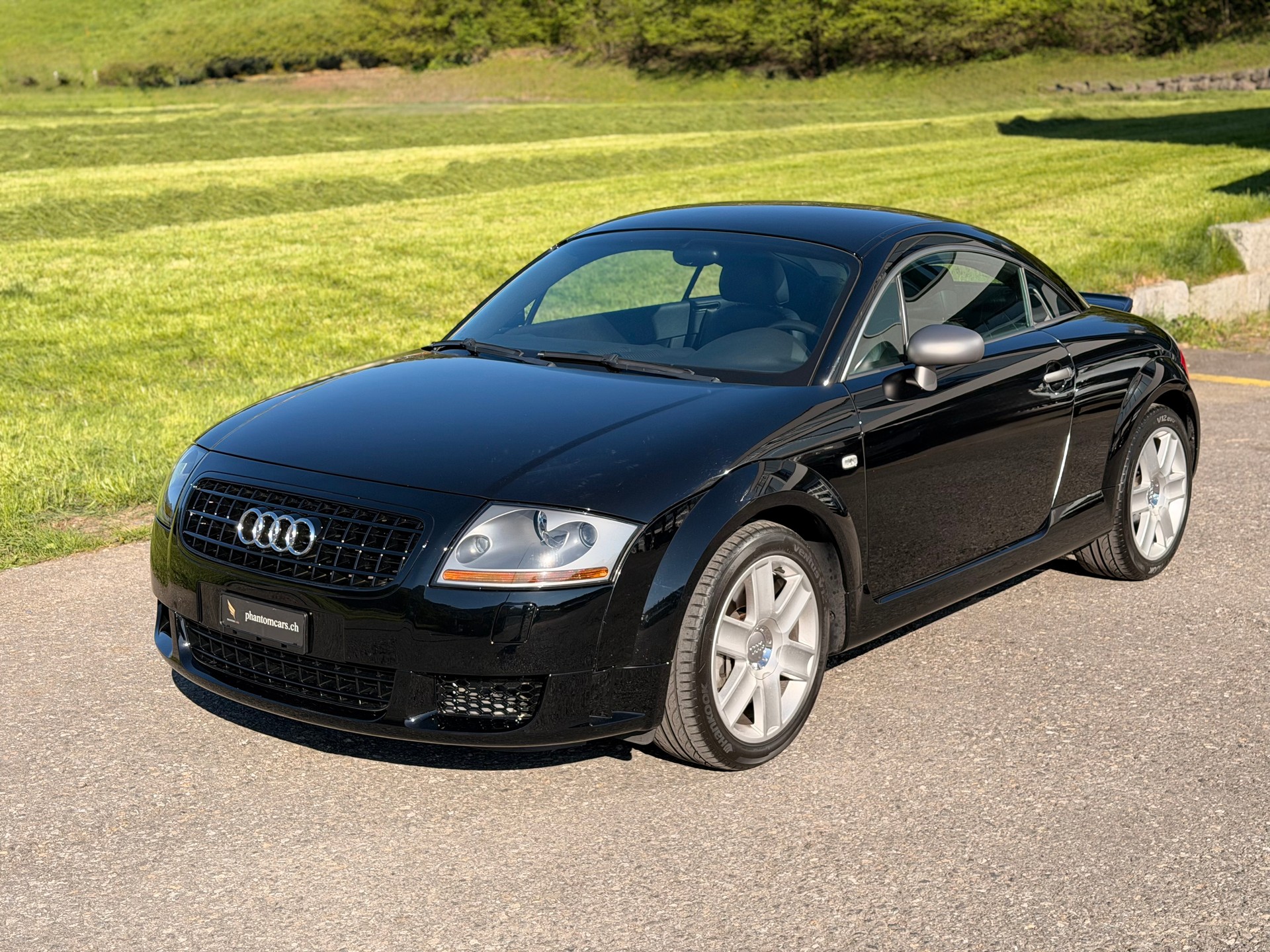 AUDI TT Coupé 3.2 quattro-image-21