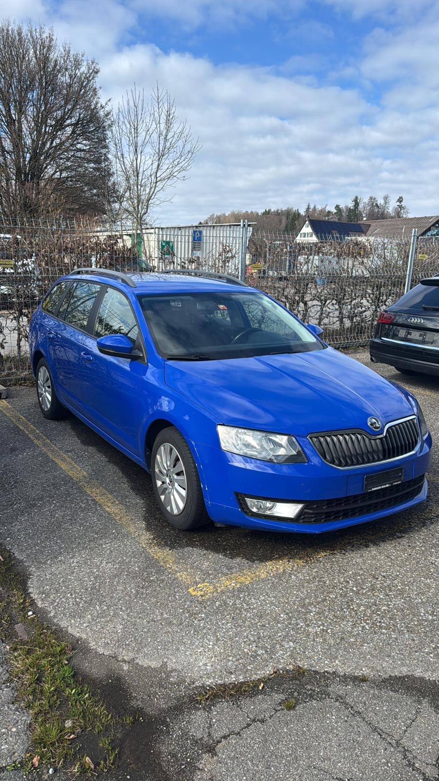 SKODA Octavia Combi 1.6 TDI Ambition-image-0