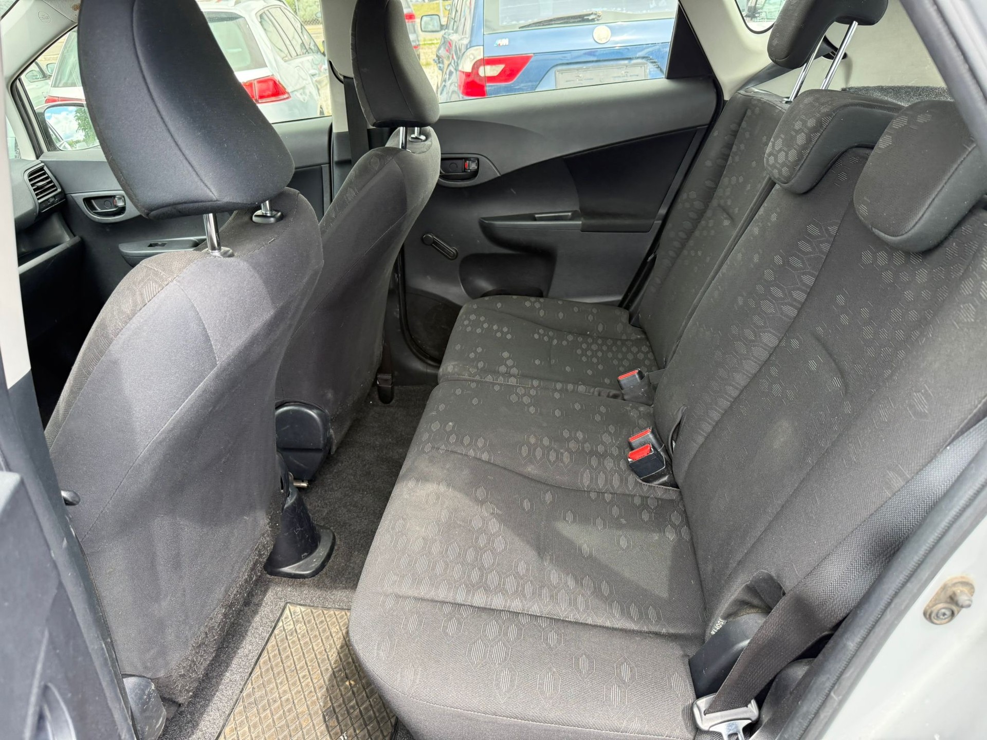 SUBARU Trezia 1.3i Swiss-image-7