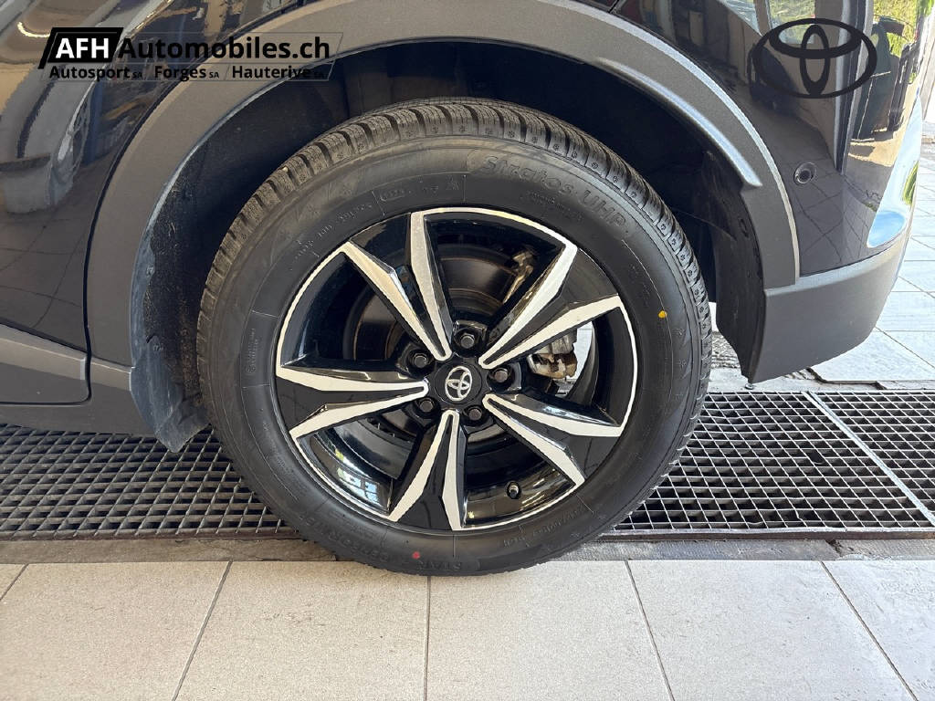 TOYOTA C-HR 2.0 HSD CVT GR Sport-image-19