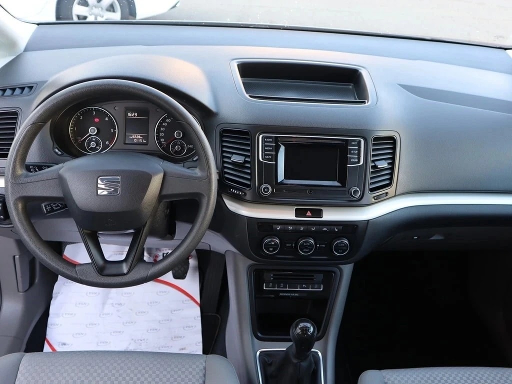 SEAT Alhambra 2.0 TDI Reference ** Neue Modell mit 150 Ps ** 7-Plätzer **-image-6