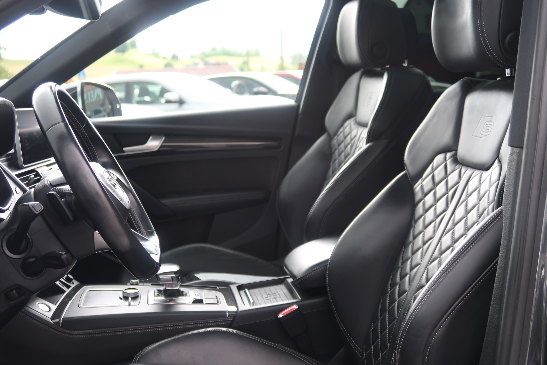 AUDI SQ5 3.0 TFSI quattro S-tronic-image-14