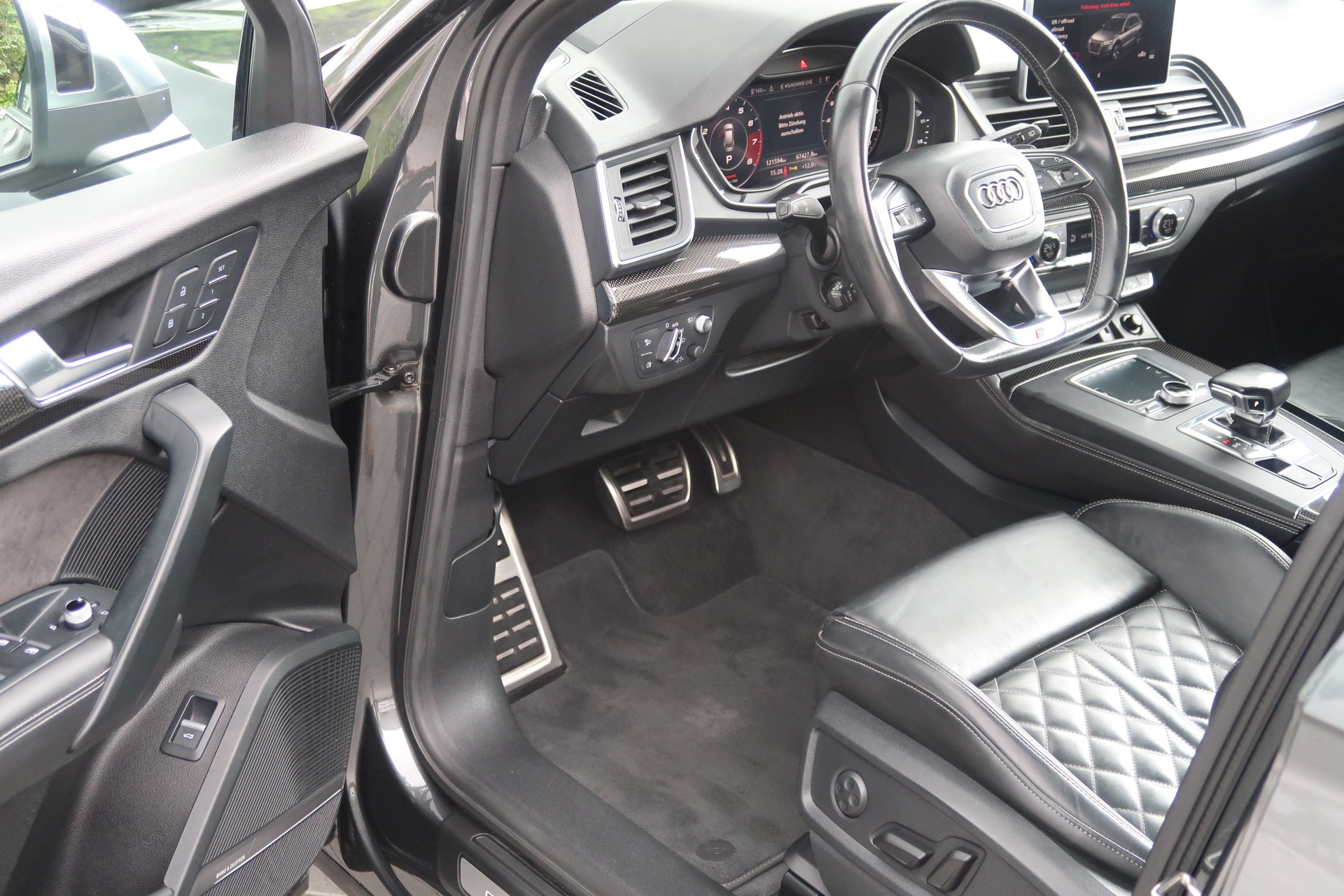AUDI SQ5 3.0 TFSI quattro S-tronic-image-8