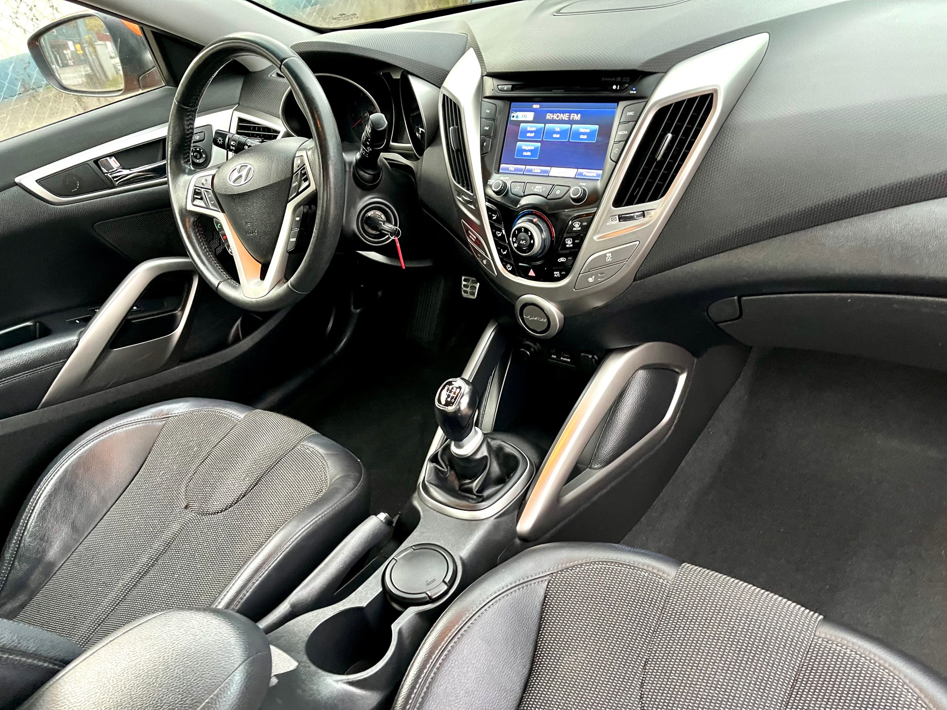 HYUNDAI Veloster 1.6 GDI-showroom-element-1