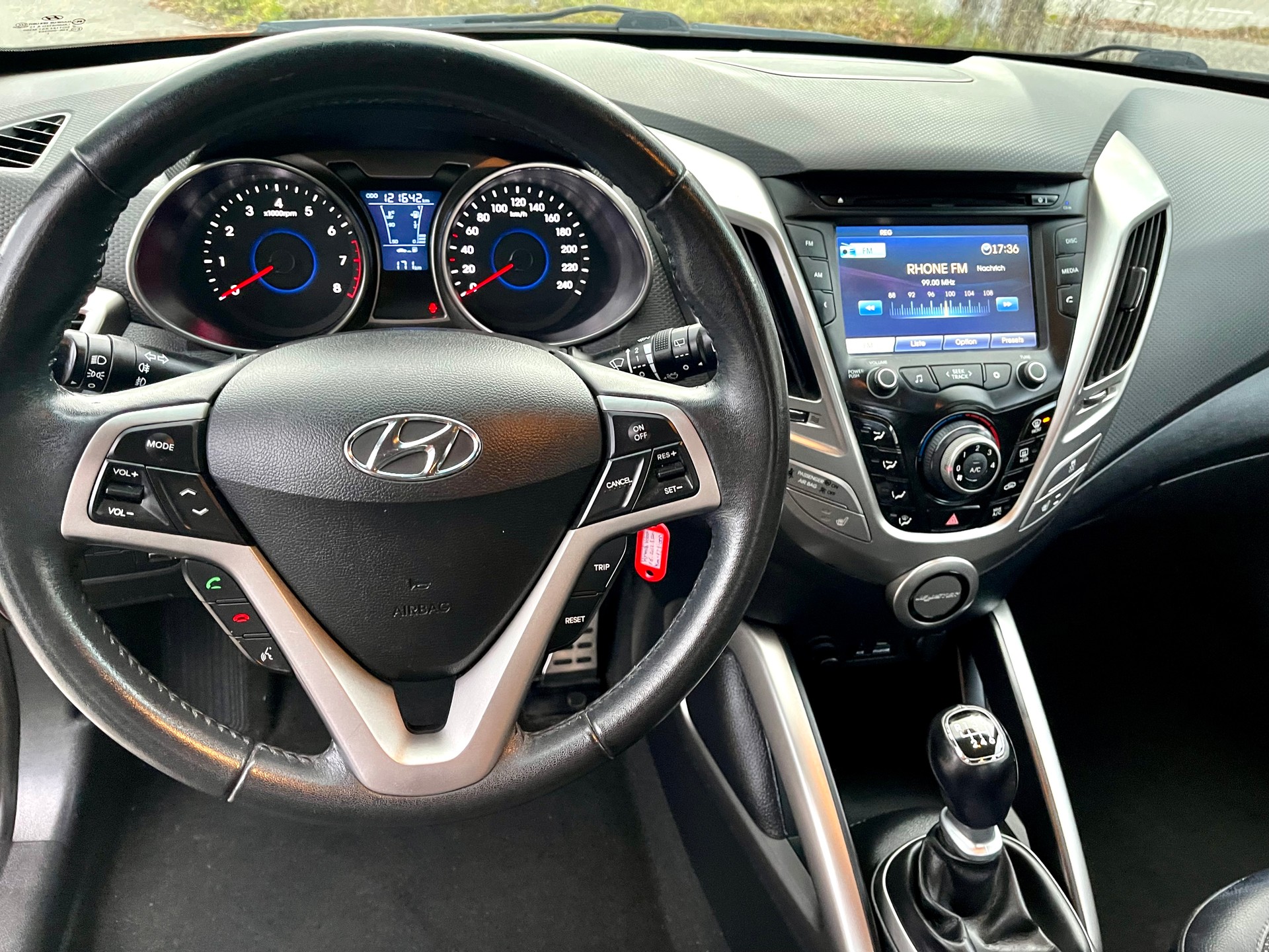 HYUNDAI Veloster 1.6 GDI-image-27